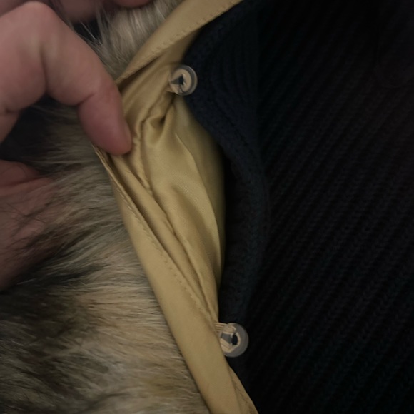 Michael Michael Kors knit sweater vest. Detachable fur collar. Size medium EUC - Picture 15 of 16